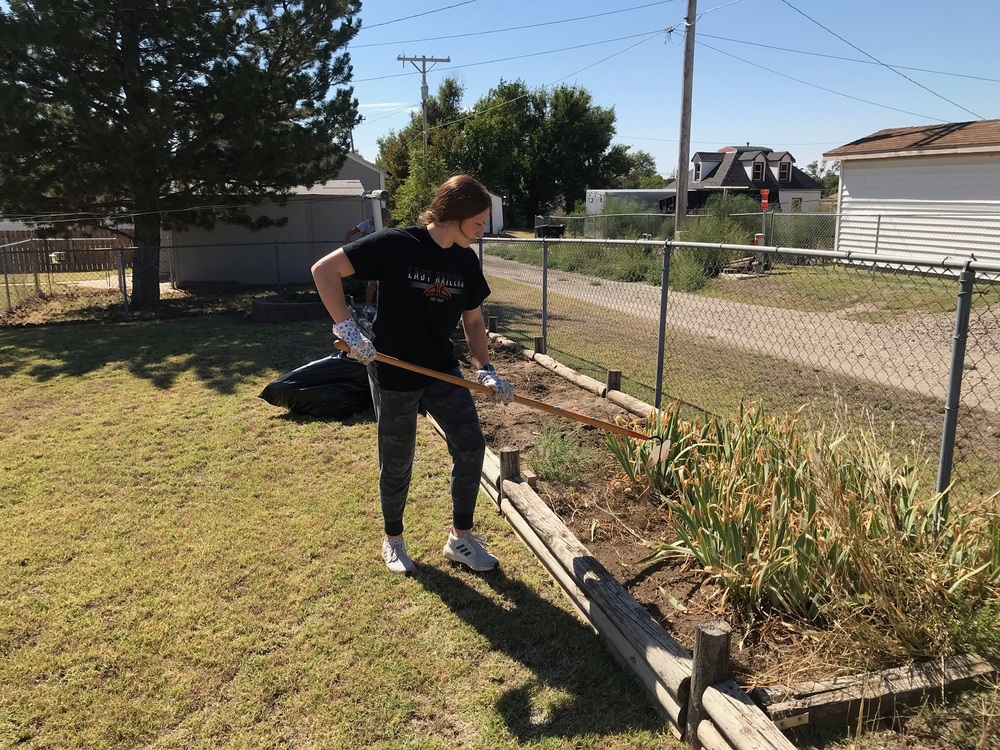 EHS Students participate in community service